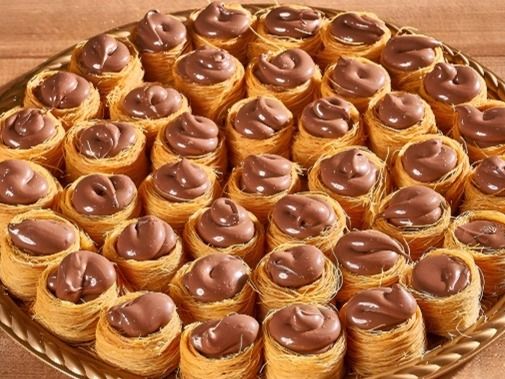 Konafa Plate With Nutella Bread