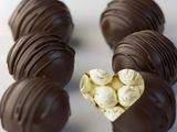 Plain Zalabia With Chocolate Oreo And White Chocolate