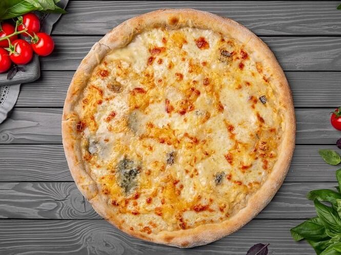 Quatro Formaggi Pizza