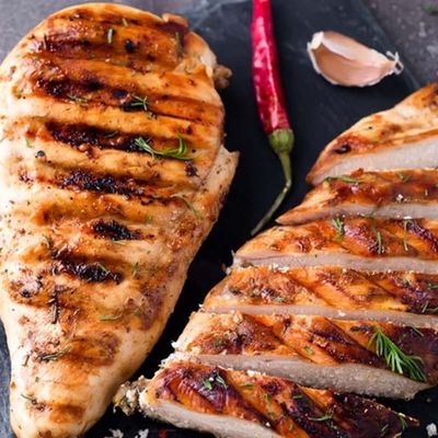 Healthy Kofta And Grilled Breast Mix Meal