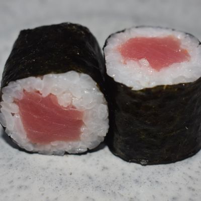 Maguro Tuna Maki Roll