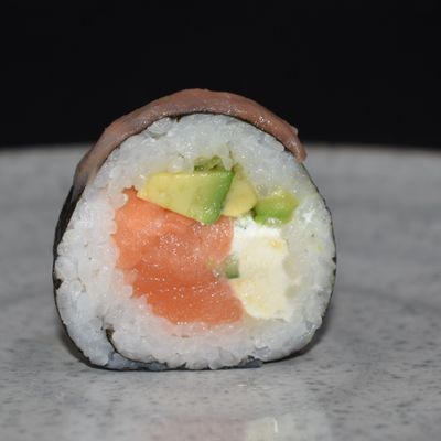 Fresh Salmon Dynamite Roll