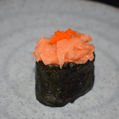 Spicy Salmon Gunkan