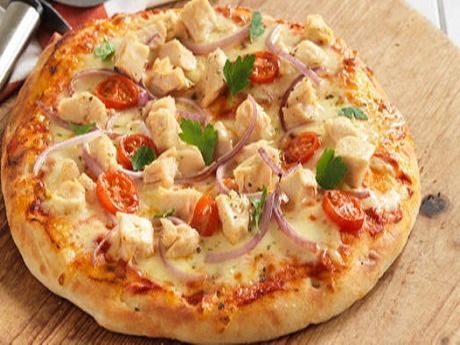 Chicken With Basil Pizza
