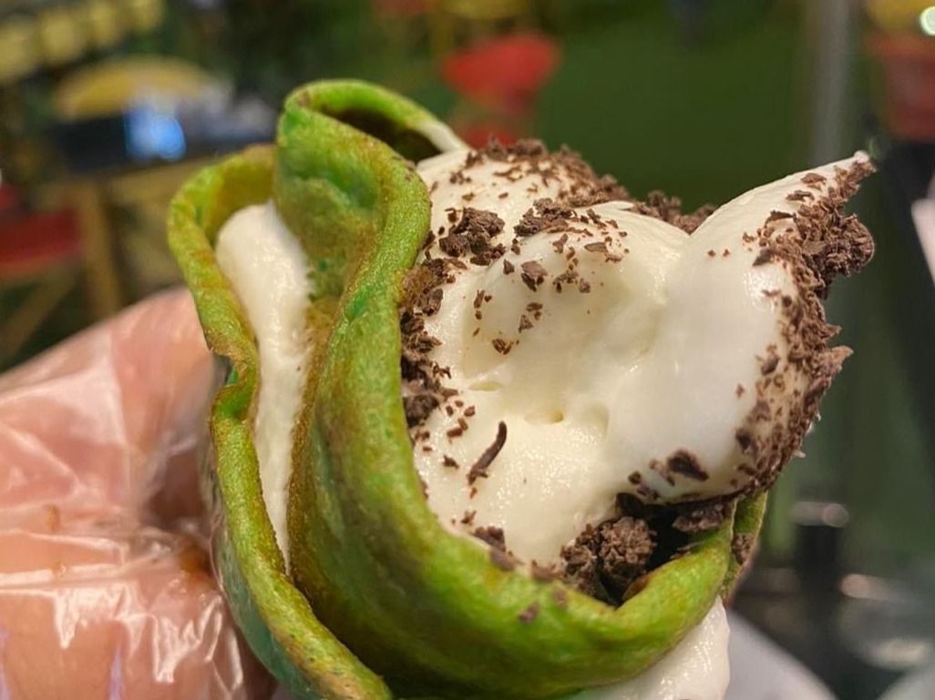 French Crepe with cream
