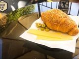 Roumi Croissant
