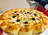 Roumi Cheese Oriental Pizza