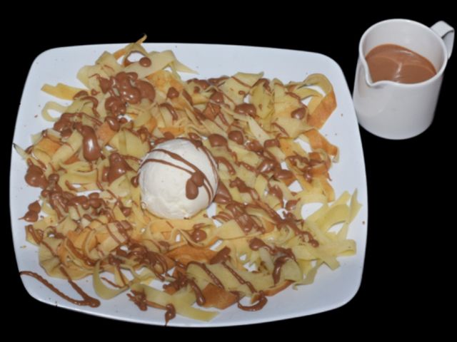 Chocolate Fettuccine Crepe