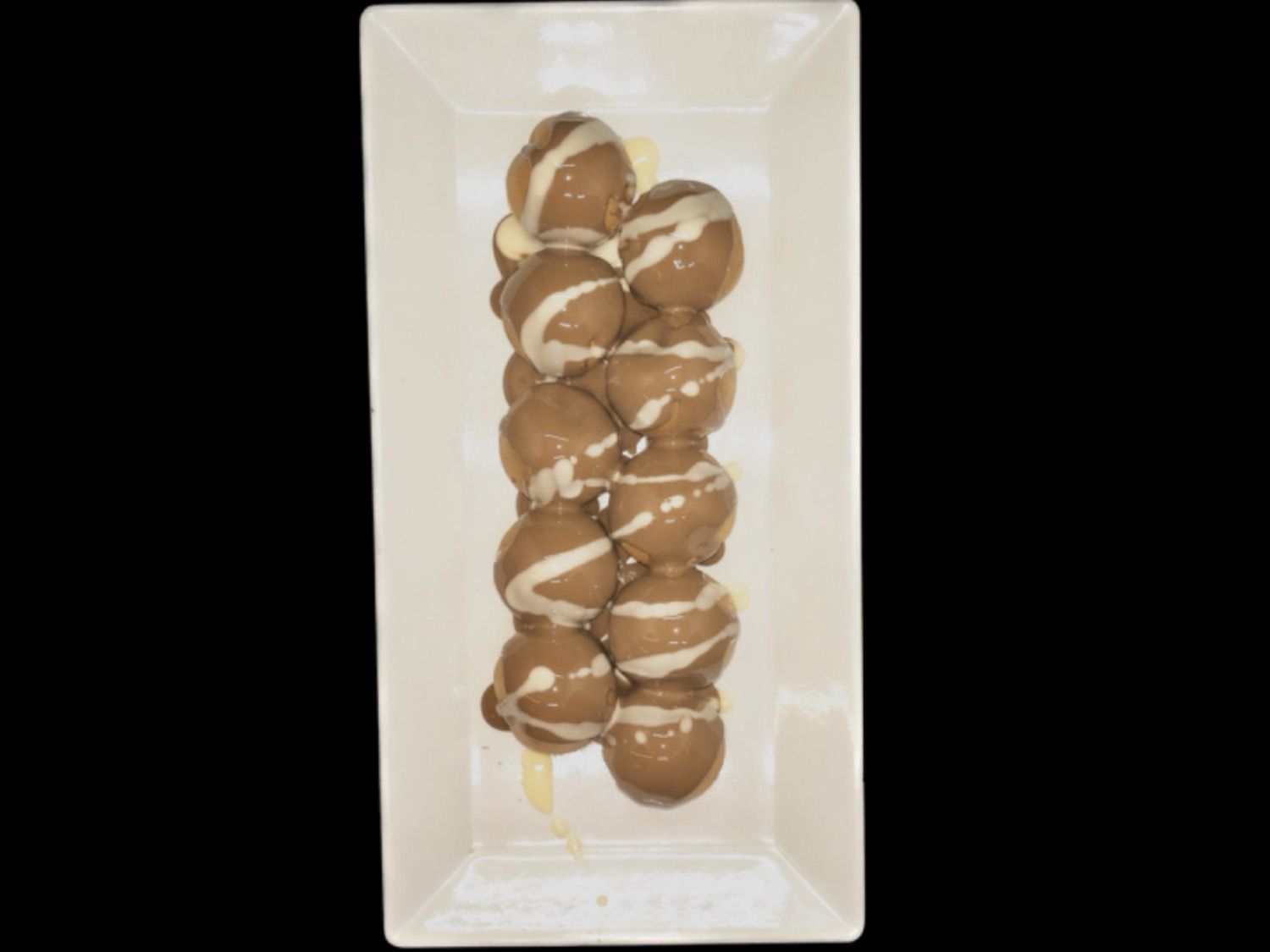 Milk chocolate pops