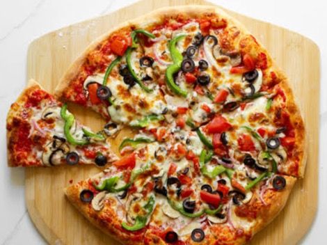 Vegetable pizza