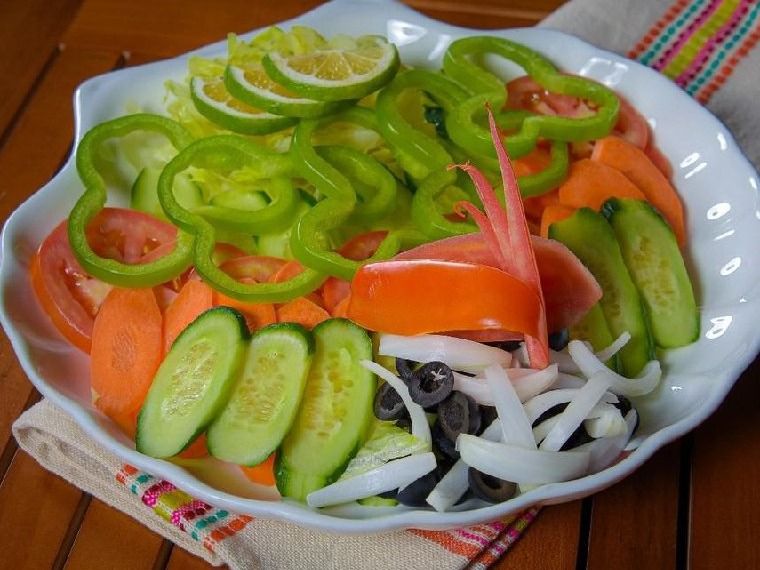 Baladi Salad