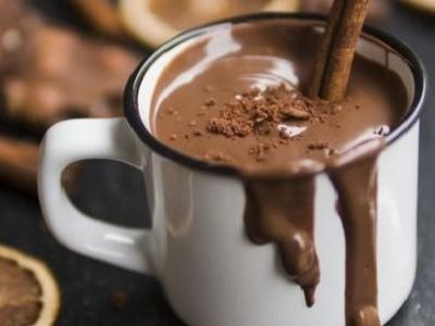 Hot Chocolate With Flutes White Chocolate
