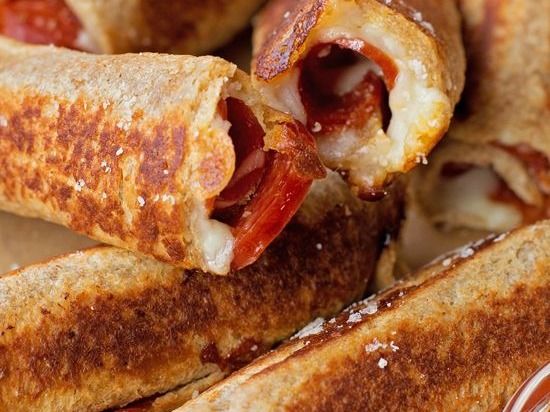 Takat roll pizza