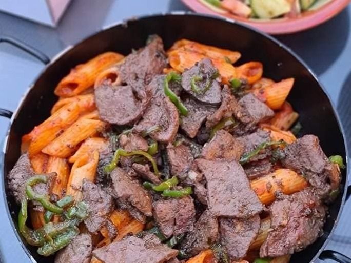 liver red sauce Pasta