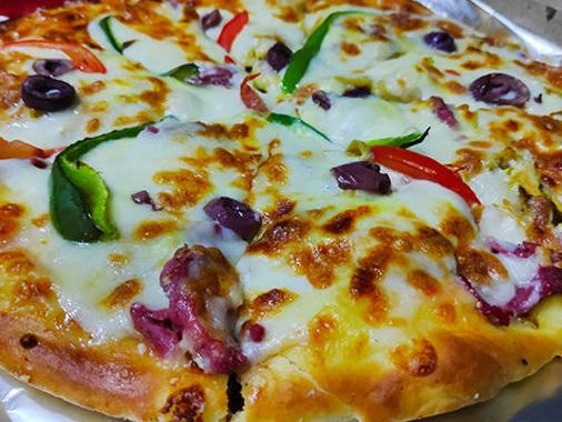 Pastrami Pizza
