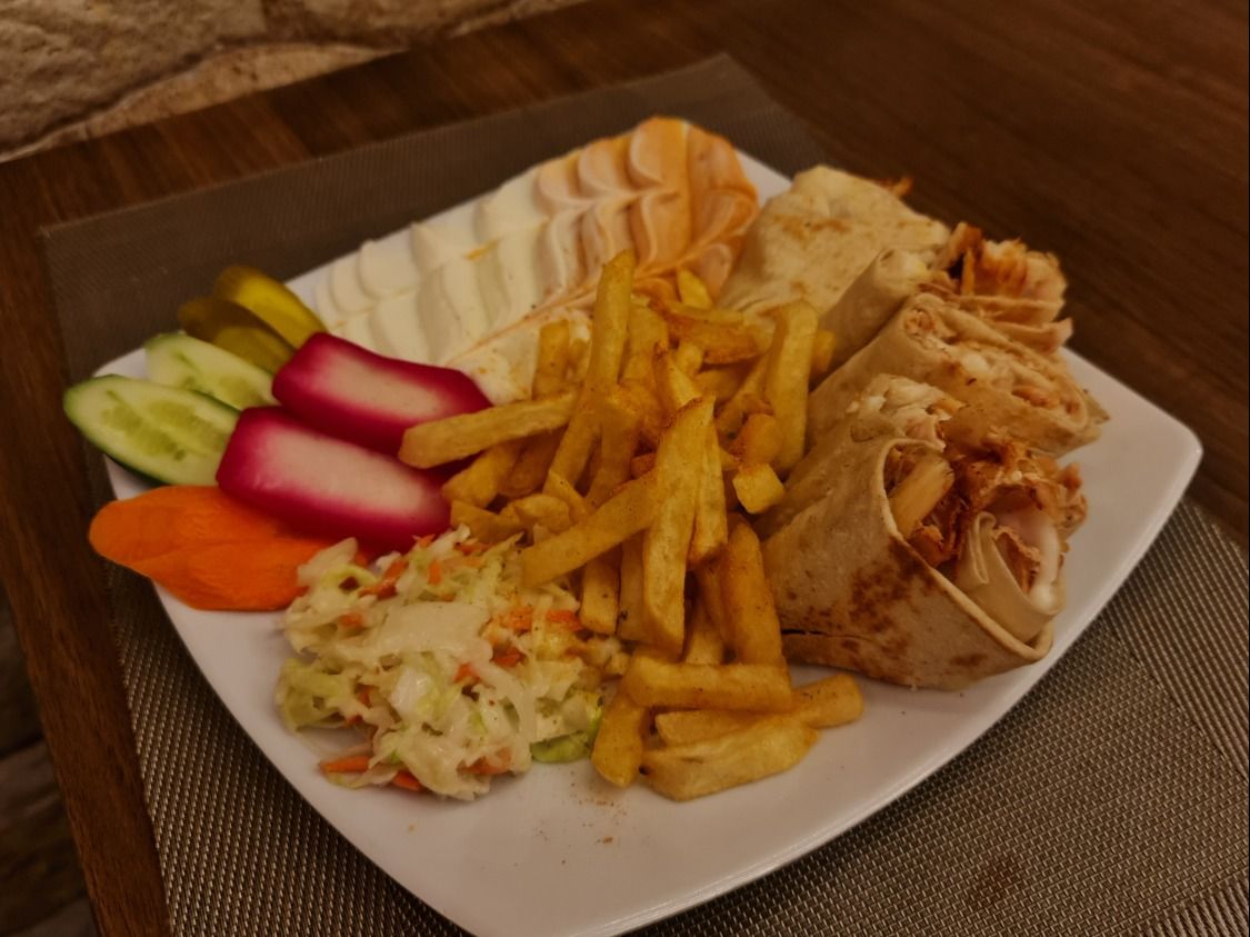 arabian chicken shawerma meal for 1 person