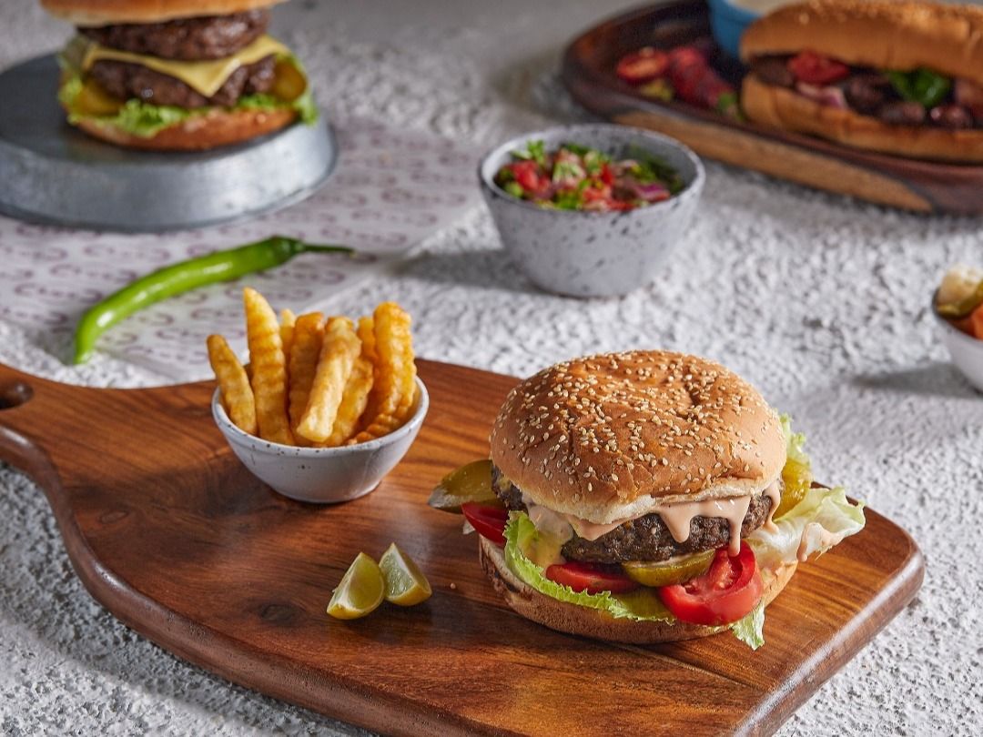 Single Baladi Cheese Beef Burger