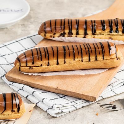 Caramel Eclair