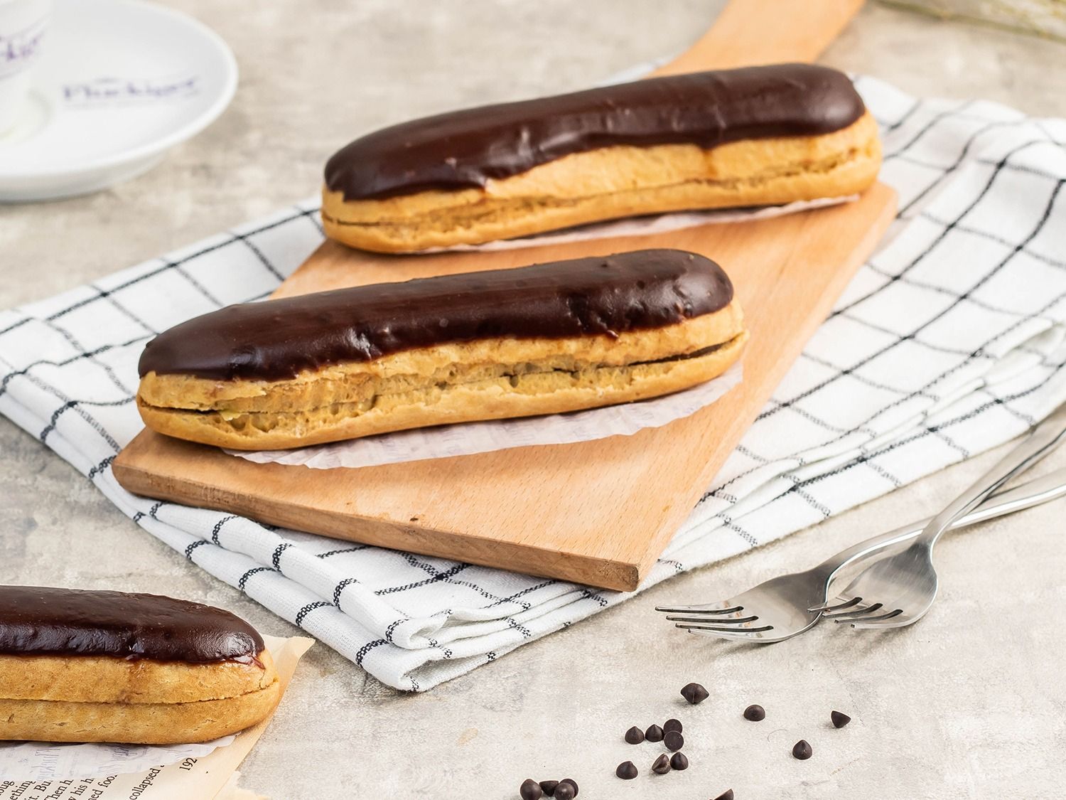 Chocolate Eclair