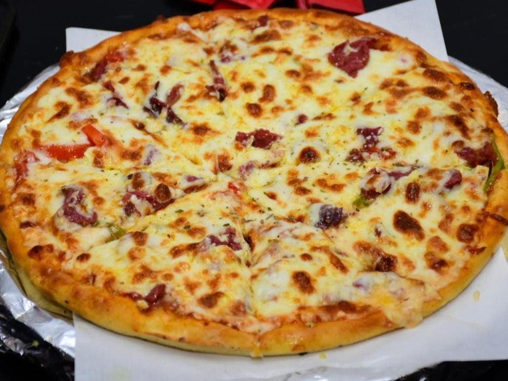 Pastrami Pizza