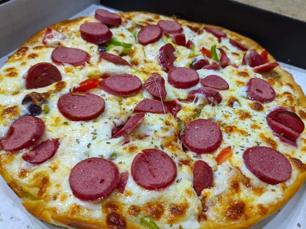Hot Dog Pizza
