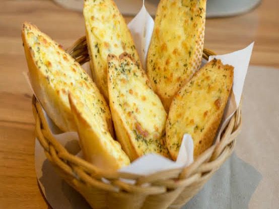 Garlic Bread And Cheese