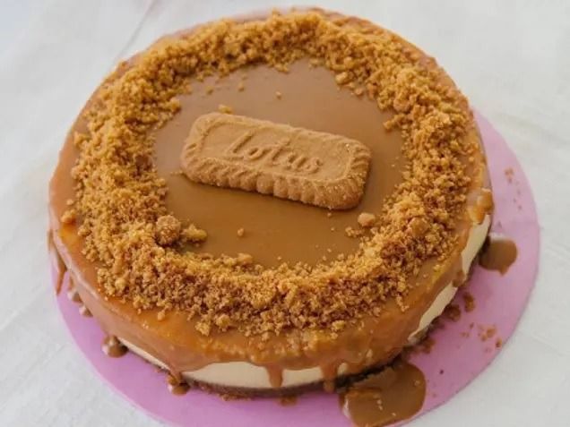 Lotus Cake