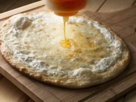 Cream And Honey Pie