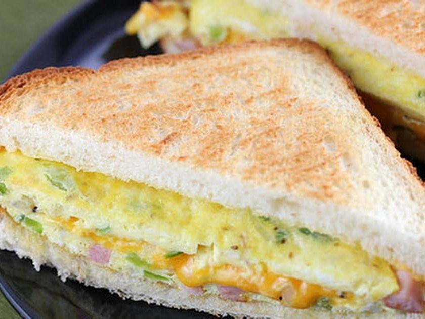 Omelette Toast