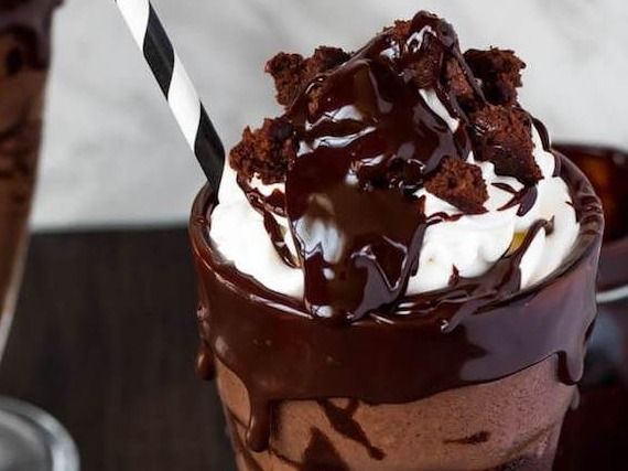 Peanut Butter Brownie Milkshake