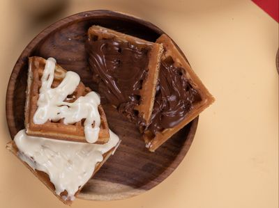 Waffle Half chocolate Cream And Half White