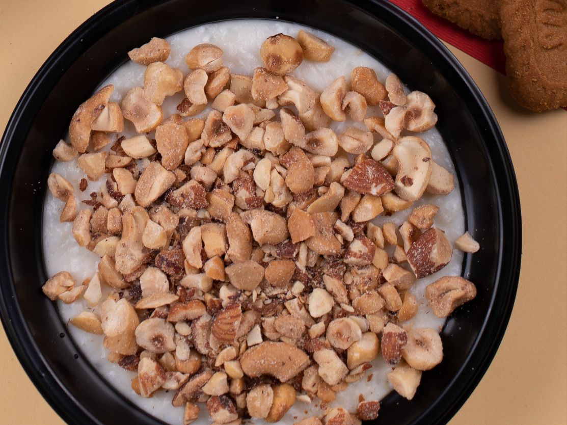 Rice pudding with nuts