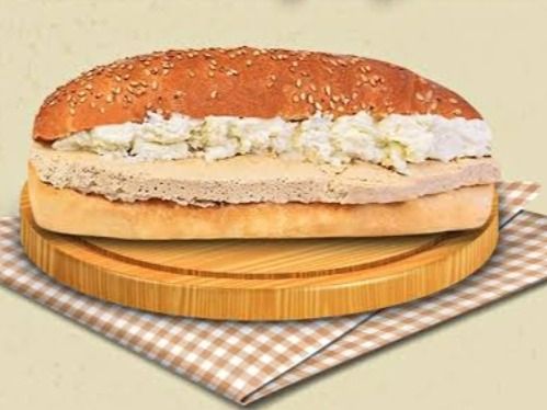 Halawa with Qeshta sandwich