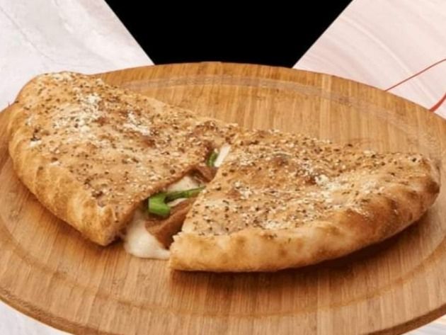 Mix Chicken Calzone