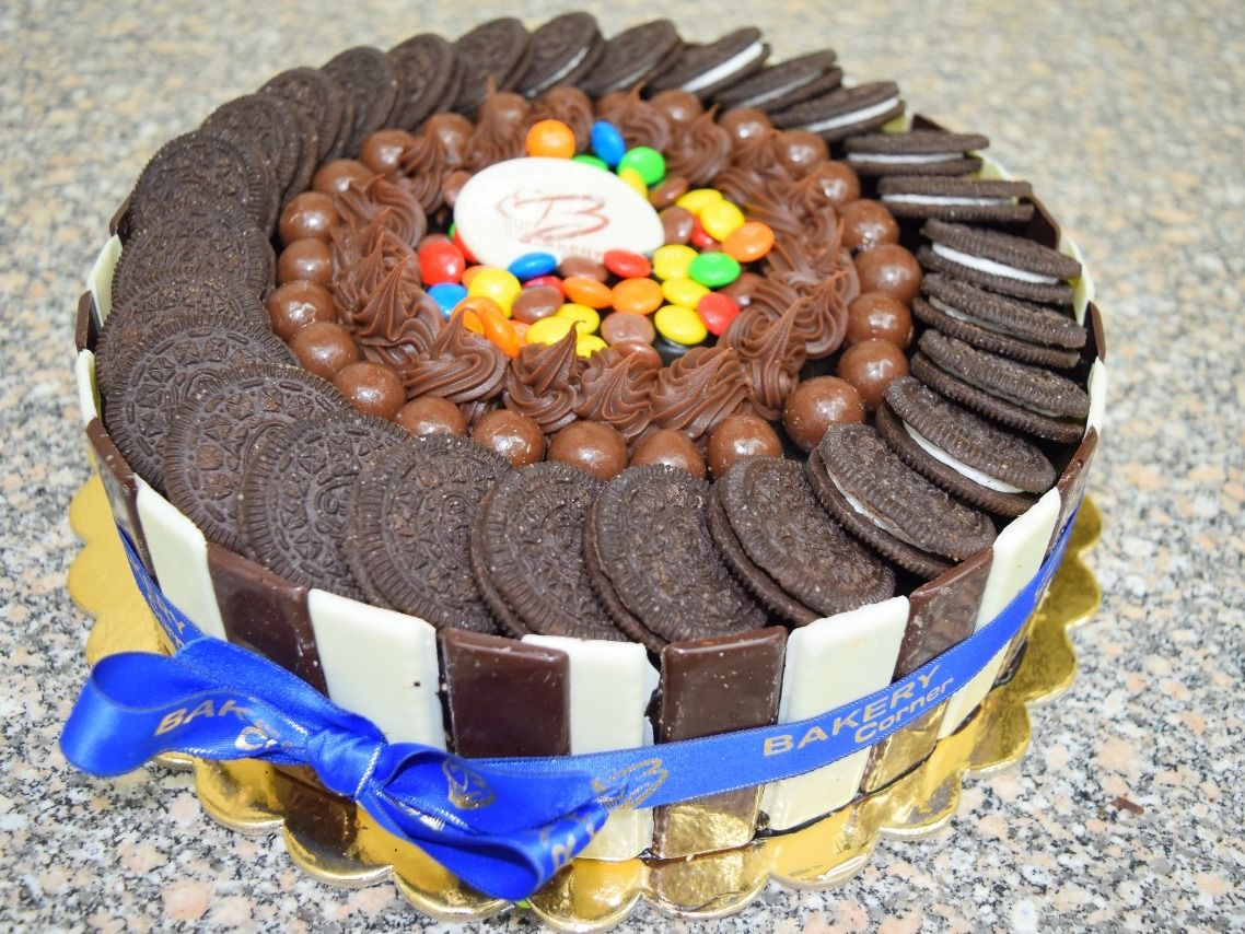 Torte Chocolate With Oreo Maltesers