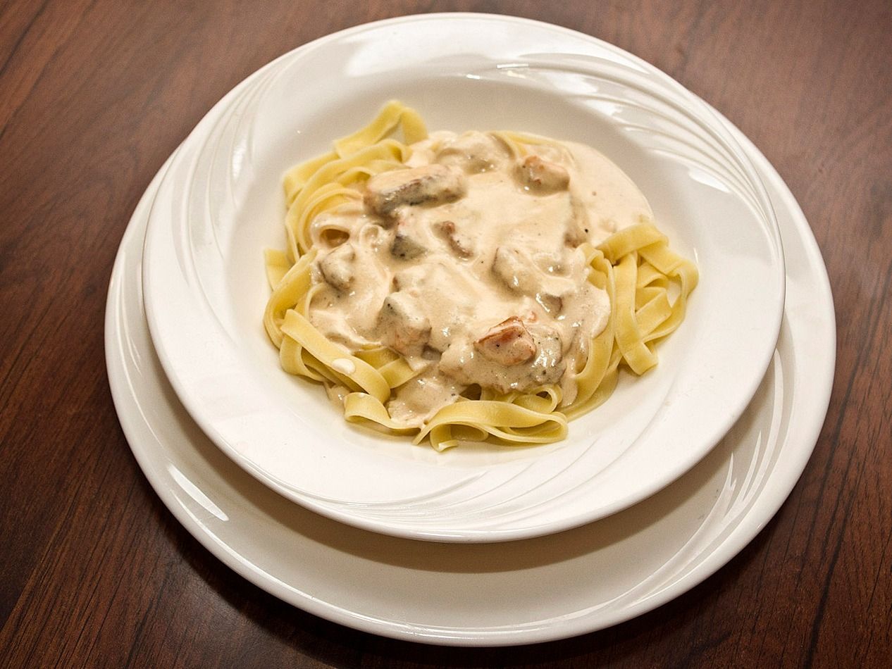 Creamy Pasta Beef Burger