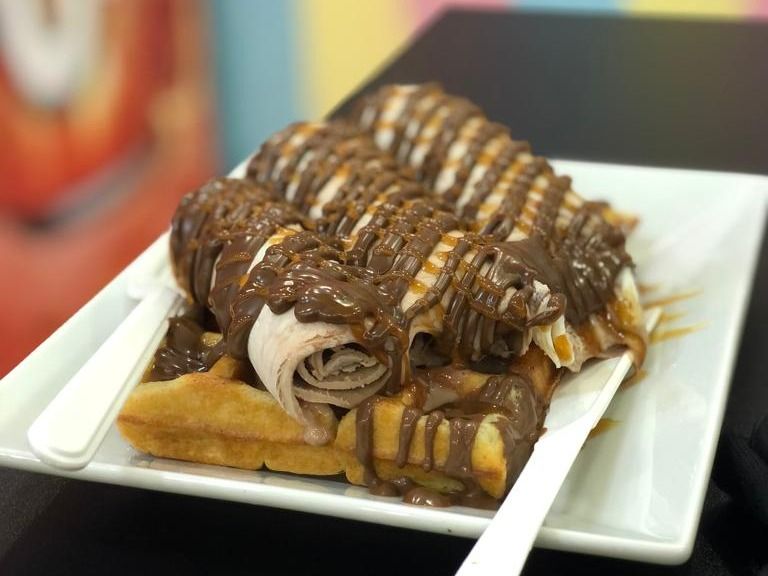 Ice chocolate waffle