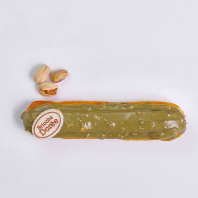 Pistachio Éclair