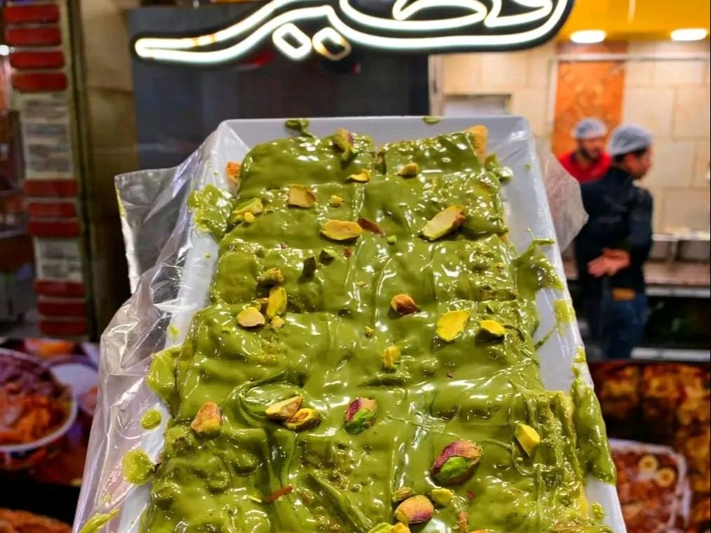 Pistachio Pie Stuffed With Custard