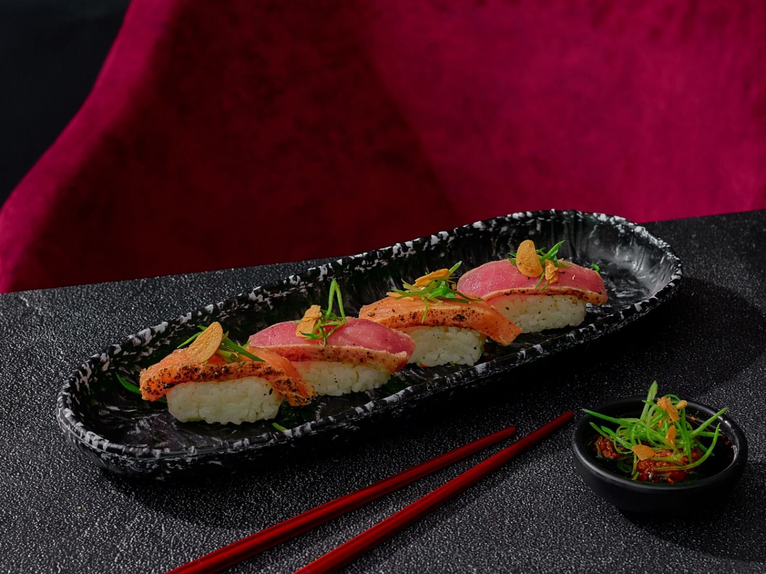 Nigiri Salmon Tataki