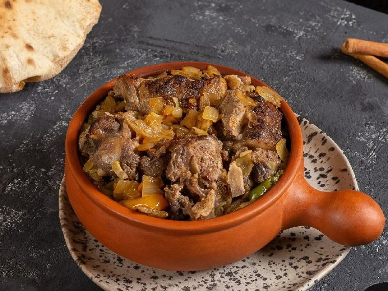 Meat With Onion Tagine