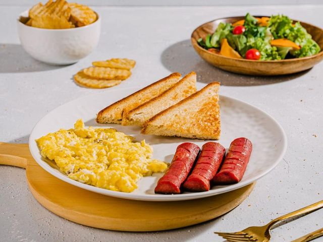 Toasty Eggs