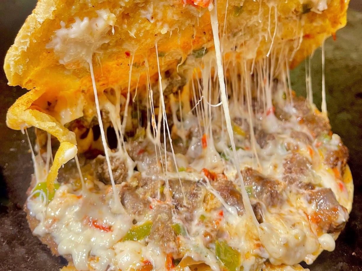 Masrawy Sausage With Chesse