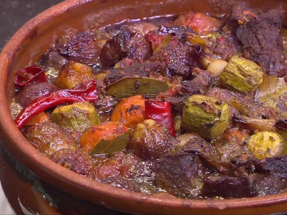 Meat With Onion Casserole
