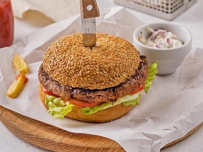 Plain burger