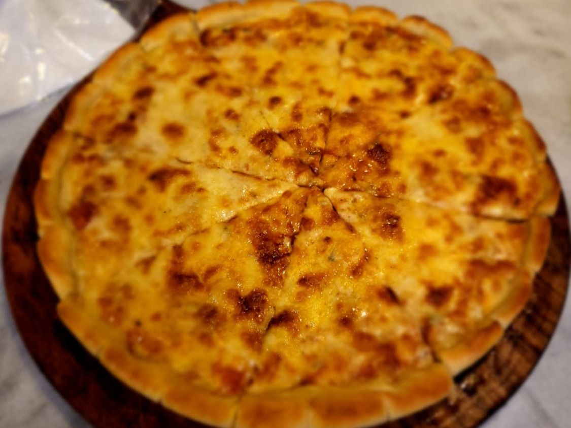 mix cheese pizza