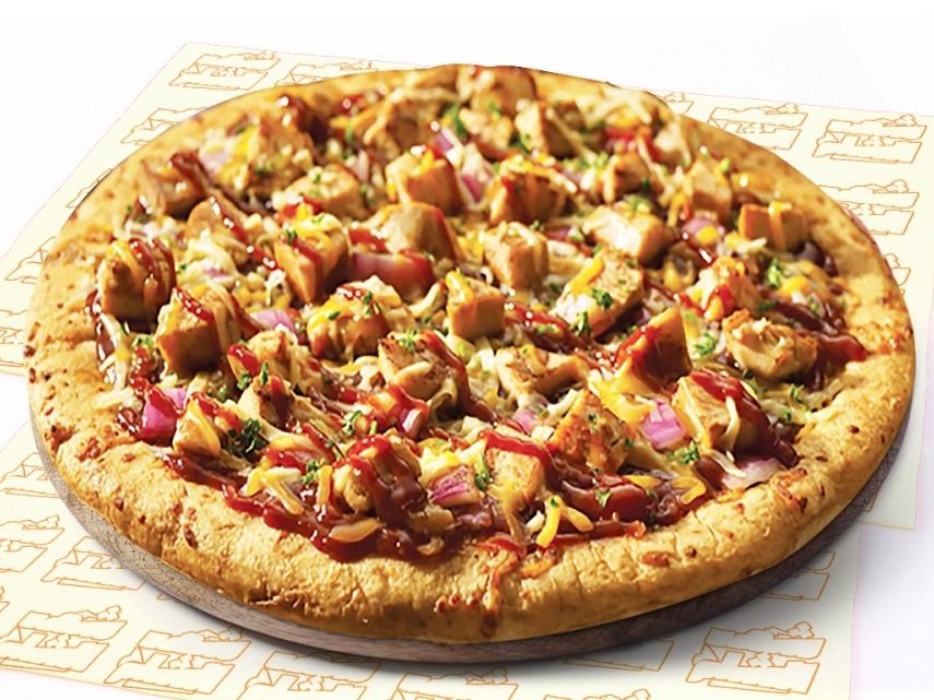 Shish Tawook Pizza