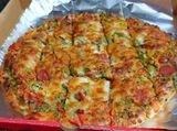 Salami Oriental Pizza