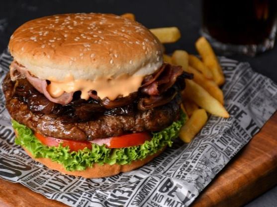 Mega Burger