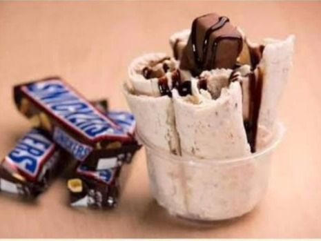 Ice chocolate snickers